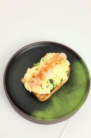 Вершковий скрембл з креветками та Пармезаном (200г)