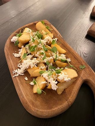 Картопля з сиром Фета (200г)