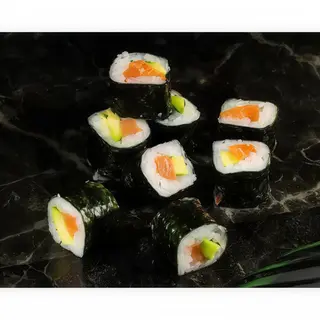 Maki De Salmón Y Aguacate (8 Uds.)
