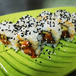 Spicy Salmon (PICANTE) (8 Uds.)