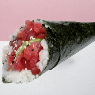 29. Temaki atún (2 pzas.)