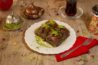 Baklava Emre cu ciocolata şi fistic