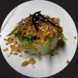 87 Tartar de wakame Salmón Seco Con Salsa Teriyaki