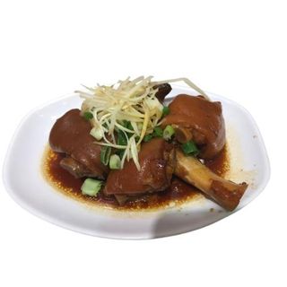 Pie de cerdo a la brasa