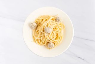 Спагетти с сырным соусом