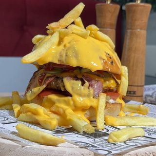 My son Burger + Cartofi Prajiti