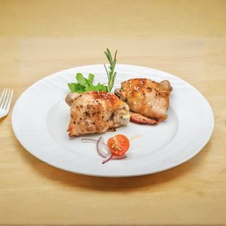 Куриное бедро запеченое (1 шт / 150 г)