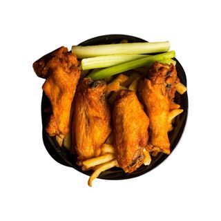 Ración De Alitas De Pollo Fritas (6 Uds.) Y Patatas