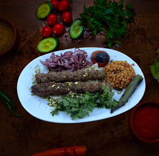 KEBAP CU FISTIC