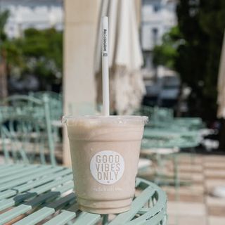 Rachel's Nourishing Vanilla Shake