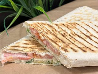 Сулугуні в лаваші