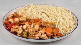 15.  Noodles mixed Fried chicken and Mushroom 蘑菇鸡肉拌面