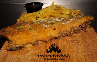 Ración De Costilla Con Mostaza Y Miel