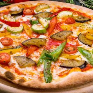 Pizza con verdure miste