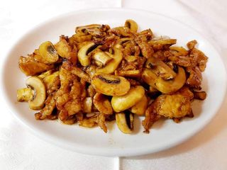 Cerdo Con Champiñón