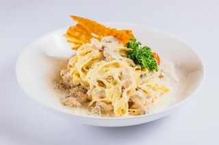 Фетучини с курицей (380 гр.)