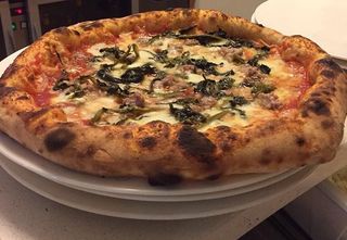 Pizza salsiccia e friarielli