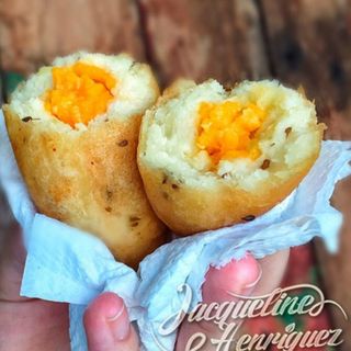 Bollitos De Yuca