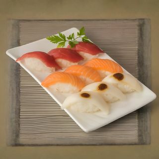 Bandeja Nigiri Lover (12 Uds.)