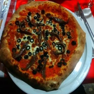 Pizza napolitana (33 cm.)