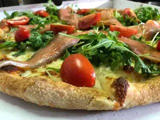 Pizza Salmone