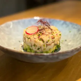 Tartar pez mantequilla con aguacate