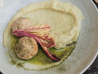 Картопляне пюре і курячі мітболи