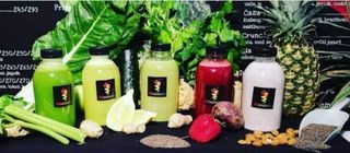 Vitaminche detox za 1 dan (4 soka 0,5l + šejk 0,33l)