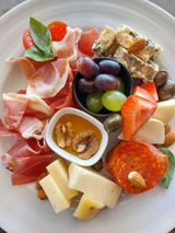 Antipasti bife Beograd 300 gr