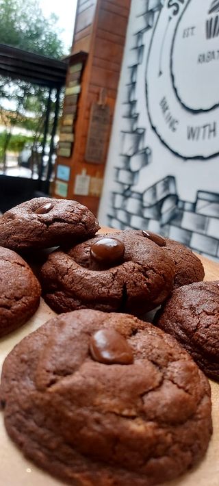 Triple Chocolate Chip Cookie