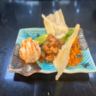 Tartar Salmón Con Salsa Trufa
