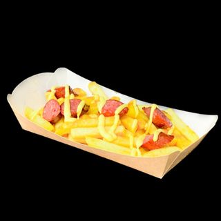 Картофель фри с колбасками