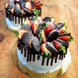 Modelo Tarta 2 (oreo y fresas)