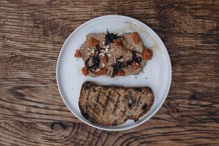 Паштет з курячої печінки з абрикосовим мармеладом (135g)