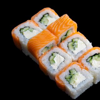 Філадельфія лосось з авокадо (250г)