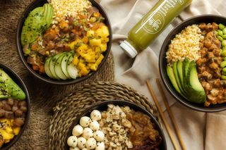 Diseña tu bowl grande - toppings ilimitados