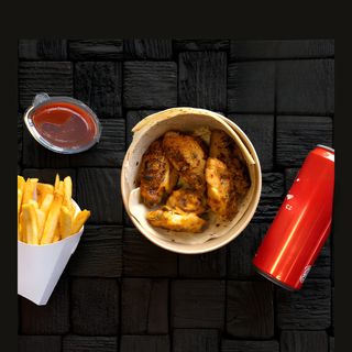 ქათმის ფრთების კომბო მენიუ