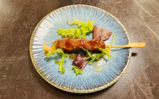 604.- Brocheta De Ternera & Cheddar
