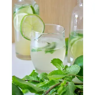 Jus De Citron à La Menthe