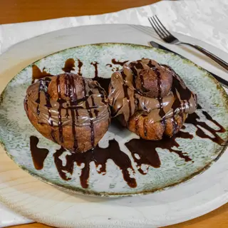 Papanasi cu finetti