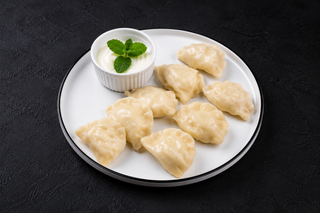 Pierogi z twarogiem na słodko (9 szt.)