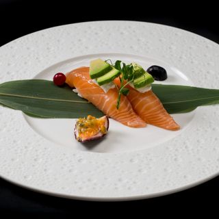 135. Nigiri speciale - 2 pezzi