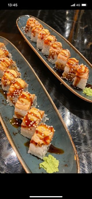 Uramaki De Pez Mantequilla Tempurizado (8 Pzs.)