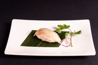 205. Spigola - 2 pezzi