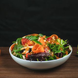 Salada de Frango Agridoce