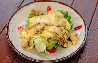 Куриная грудка на овощной подушке