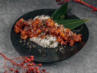 Курка в кисло-солодкому соусі (240g)