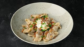 Вареники з курячою печінкою та сердечками (320/40 г)