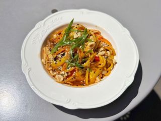 Локшина з куркою (340g)