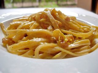 Pasta Carbonara (porción)